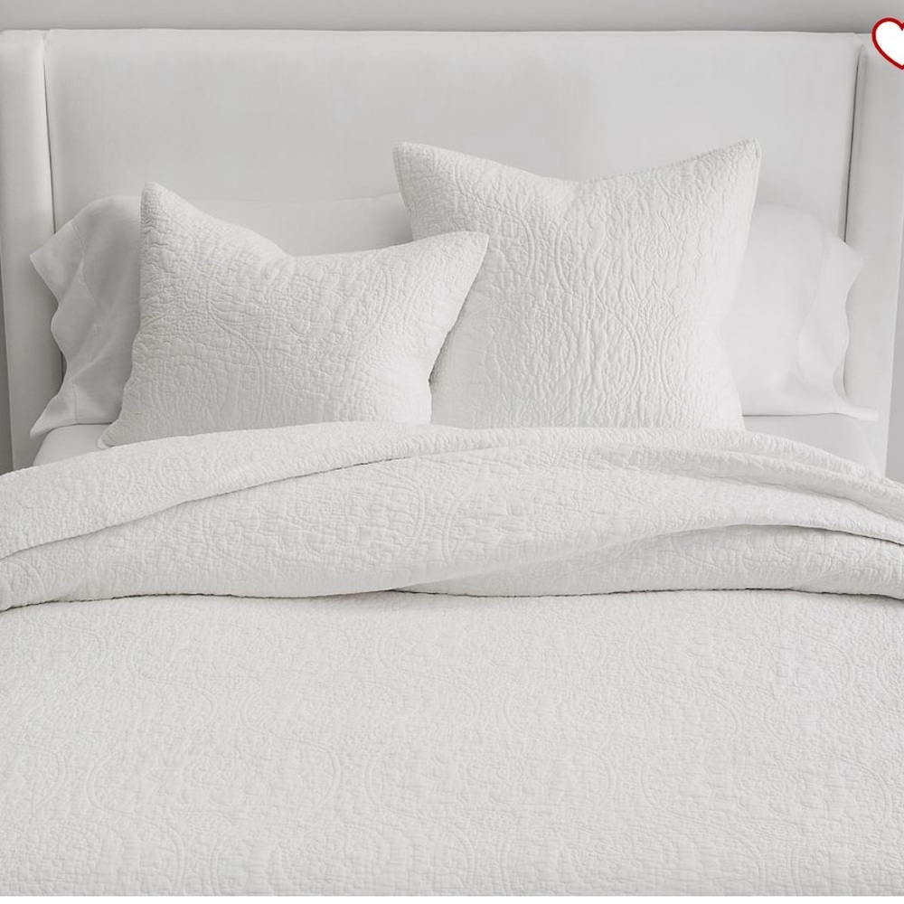 Pottery Barn Belgian Flax Linen Floral Stitch Quilt F/Q White